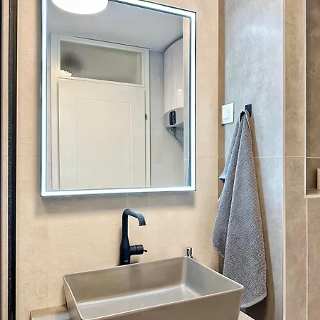 Apartment Iii